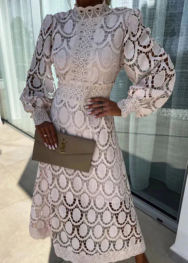 Pippa – Elegant Midi Dress