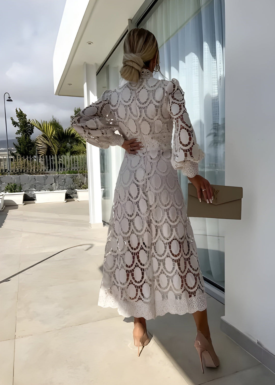 Pippa – Elegant Midi Dress